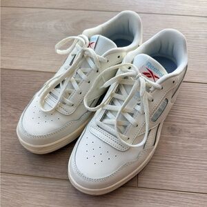 Reebok Women's White Athletic Shoes